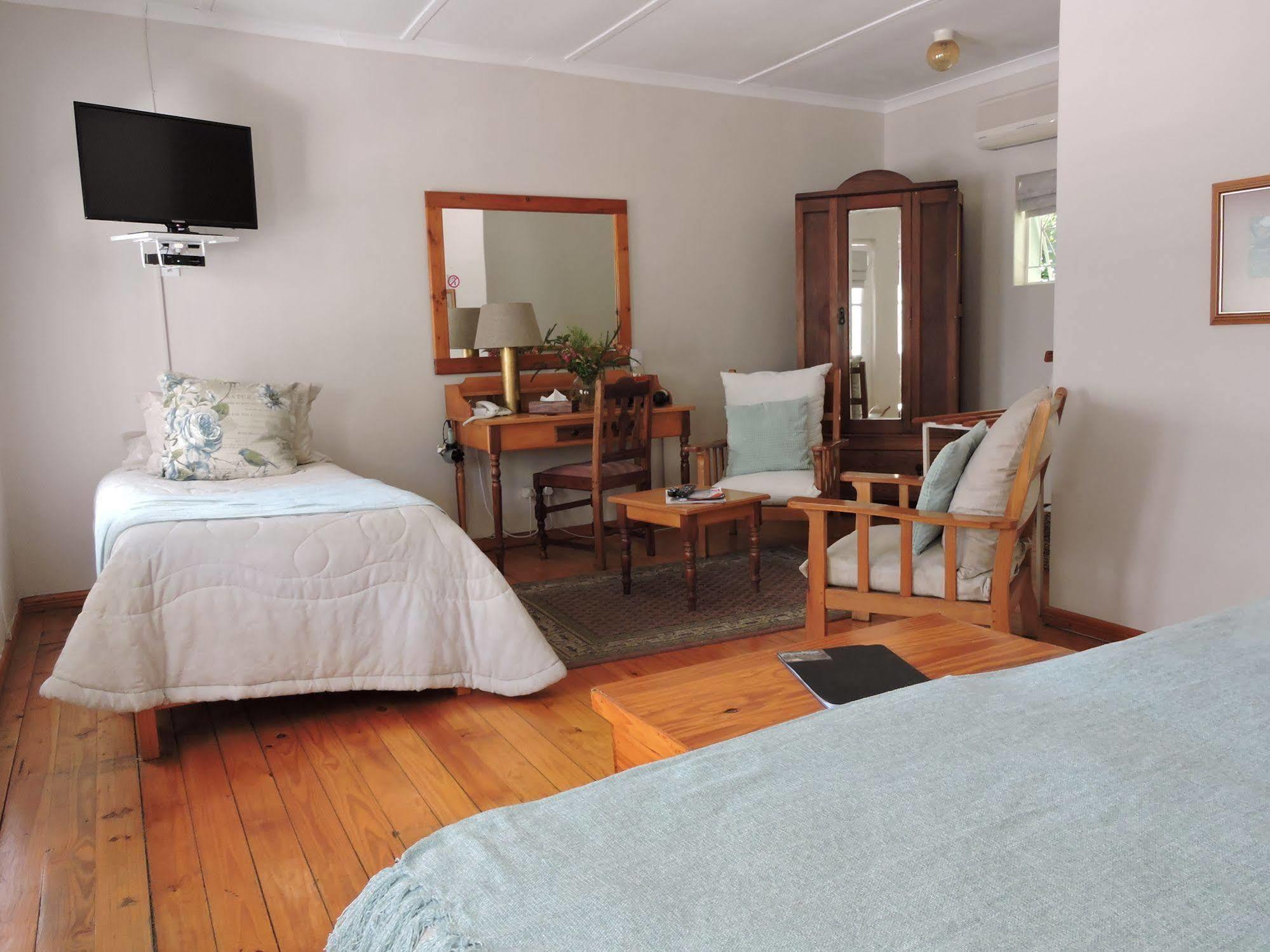 Adley House Bed & Breakfast Oudtshoorn Exterior photo