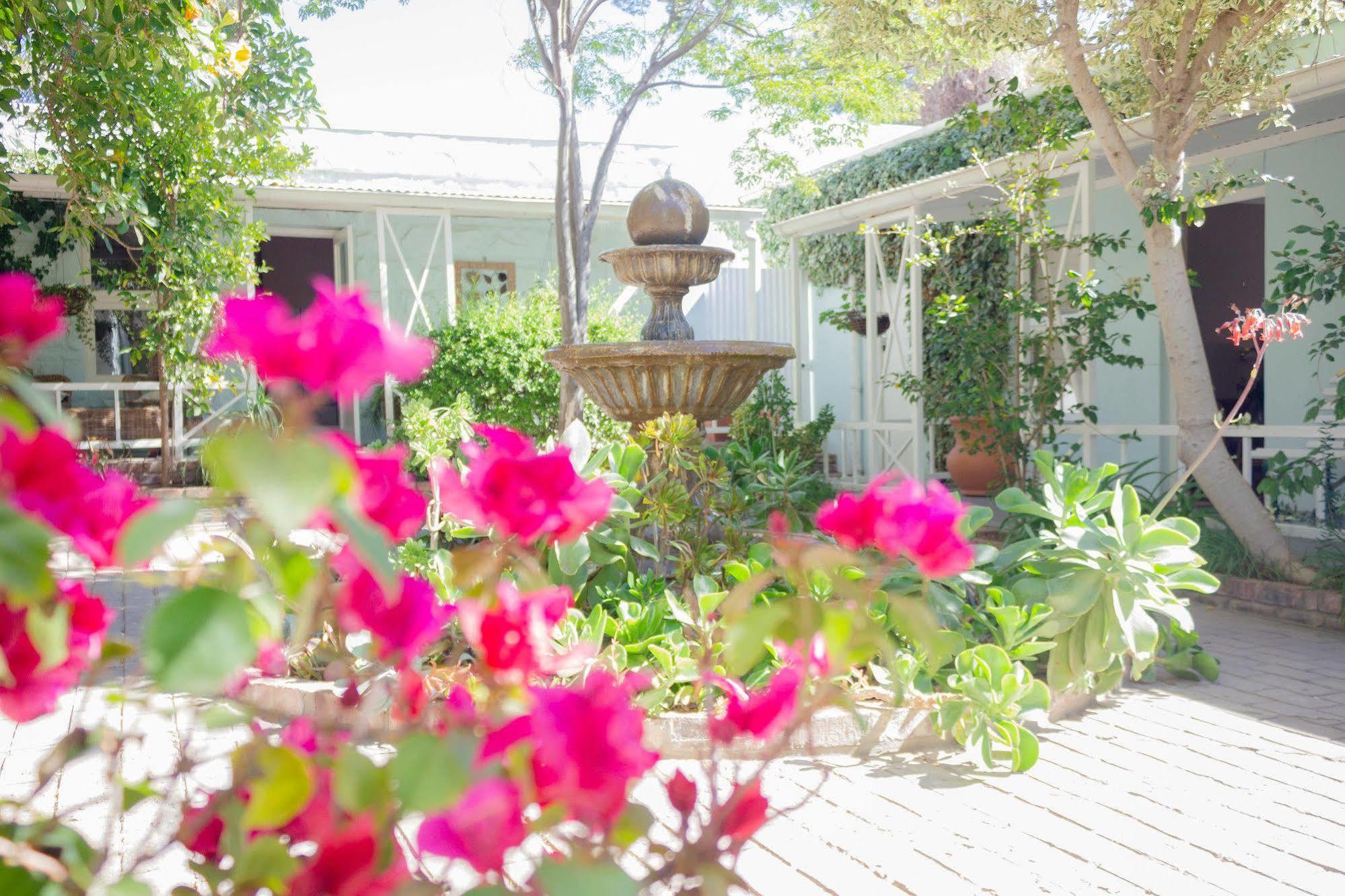 Adley House Bed & Breakfast Oudtshoorn Exterior photo