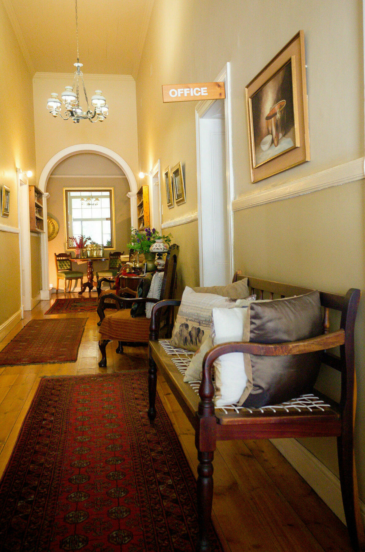 Adley House Bed & Breakfast Oudtshoorn Exterior photo